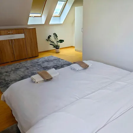 Rooftop Apartman إغير